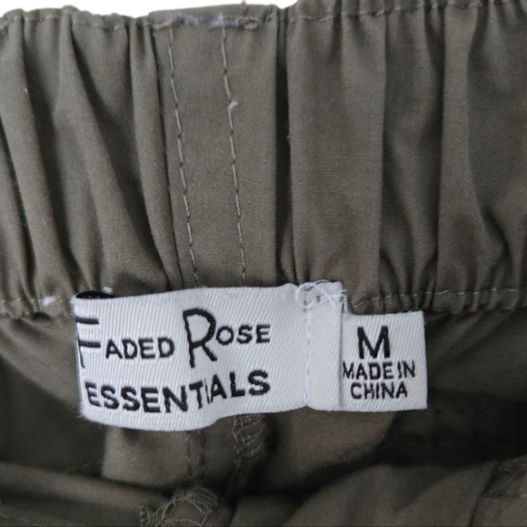 Faded Rose Essentials Olive Cargo Pants Size Medium - Picture 3 of 3